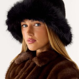 December Bliss Faux Fur Hat - Black